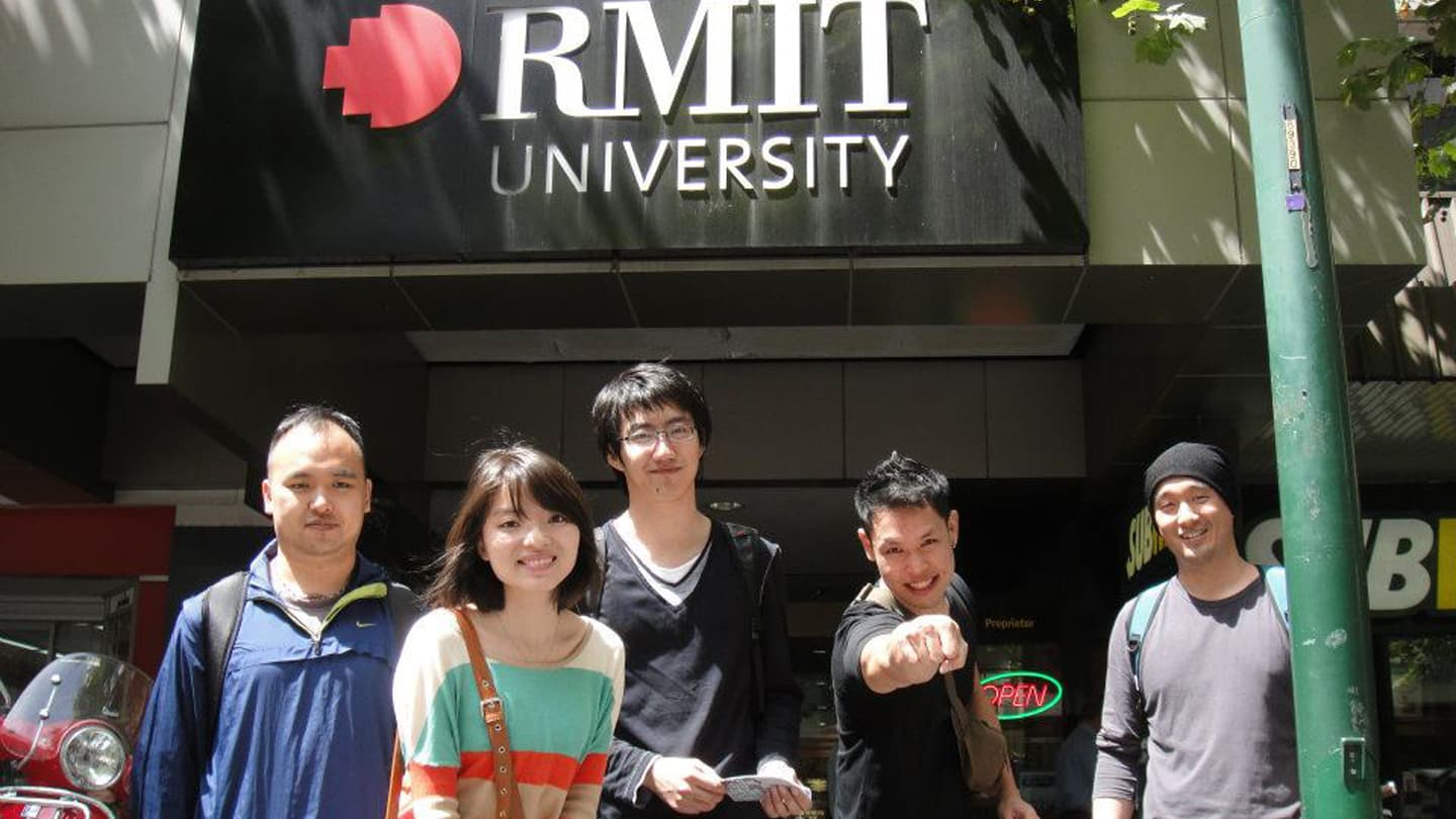Students outside of an RMIT building