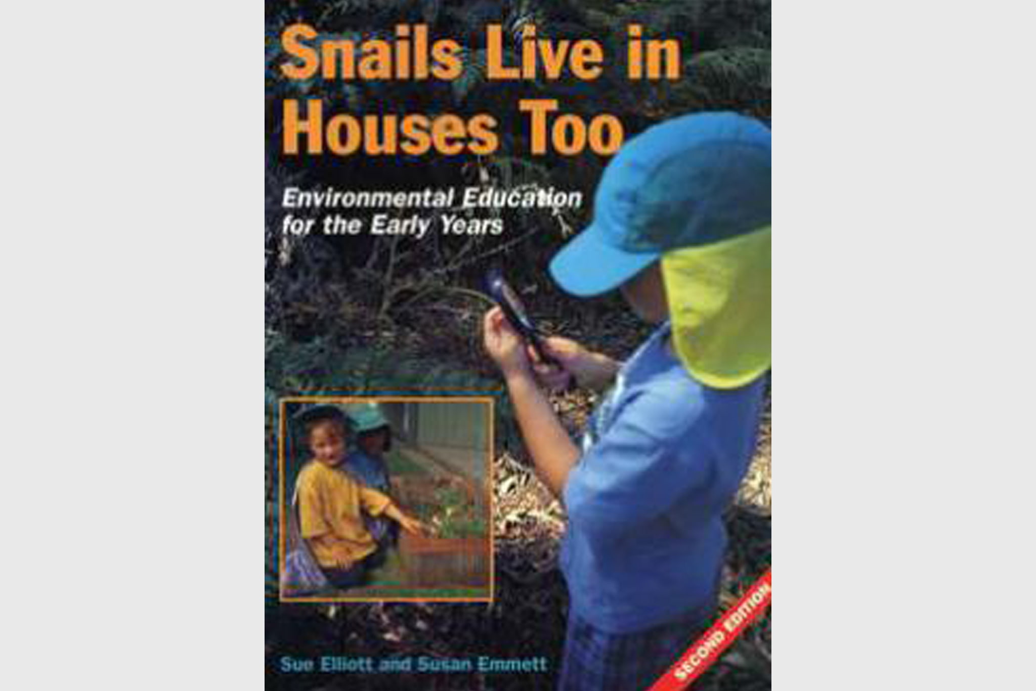 Snails live in houses too book cover